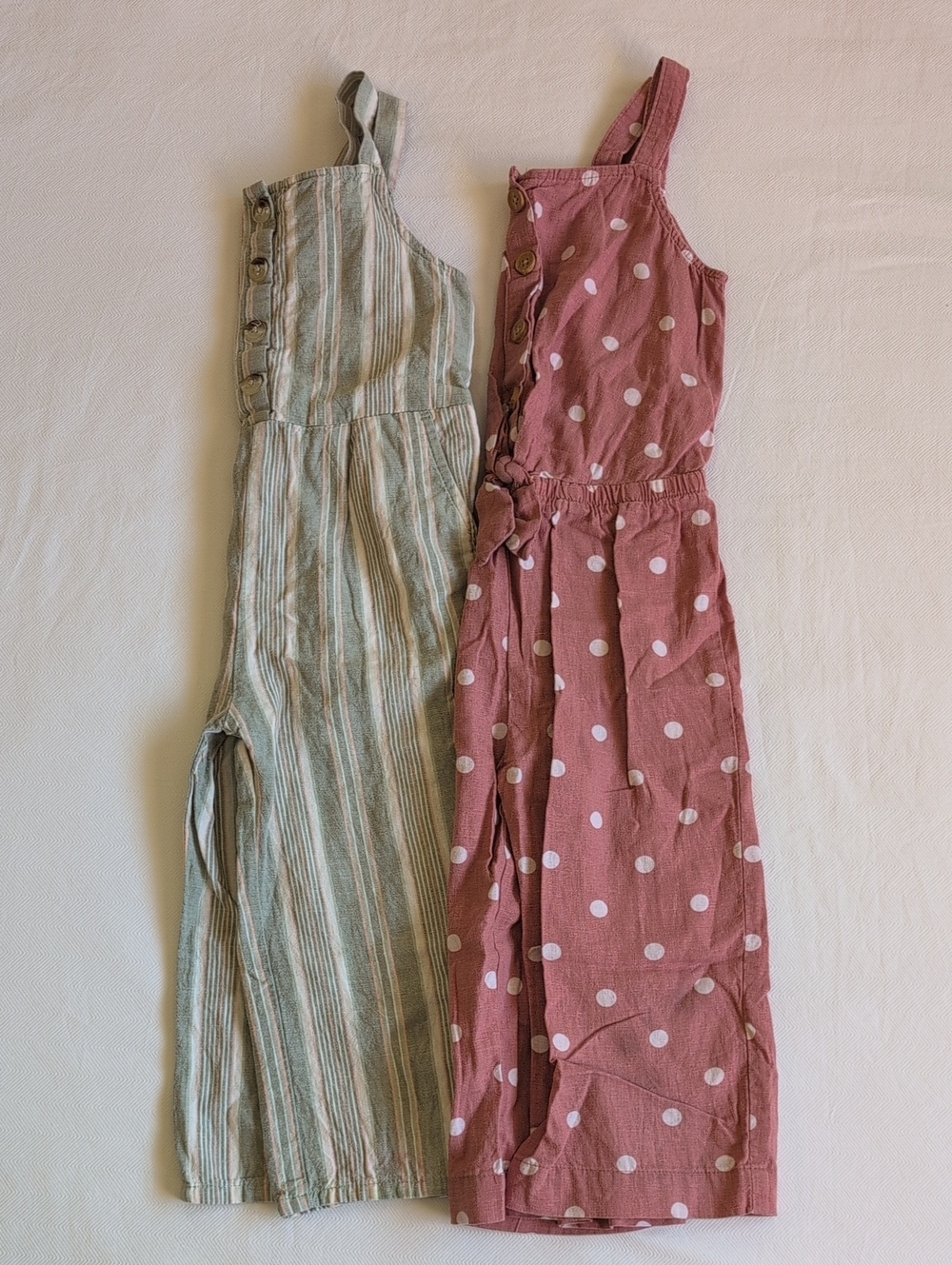 OshKosh B'Gosh Linen-Blend Sleeveless Jumpsuit Duo Set Size 5T 2 Pack Lot GUC